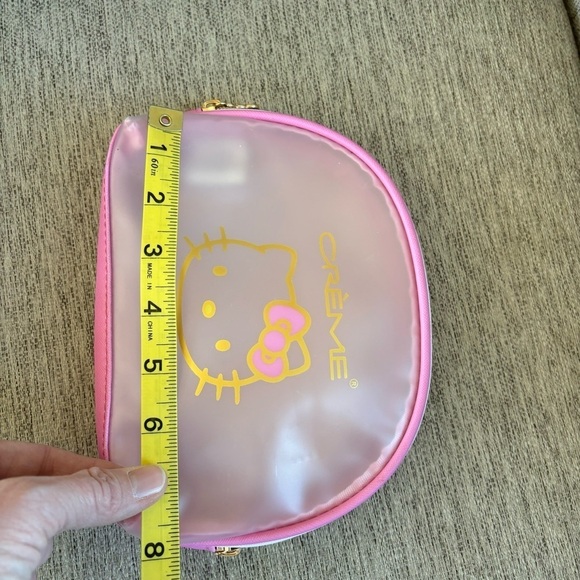 Hello Kitty Cremé Makeup Bag - Picture 10 of 10